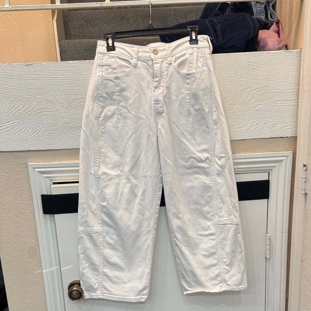Pilcro White Heritage Curve Mid-Rise Barrel Jeans
by Anthropologie - Picture 5 of 5